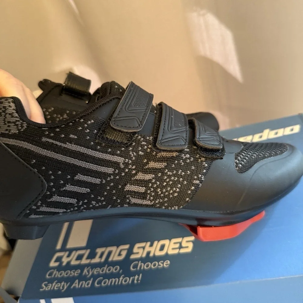 Cycling Shoes Kyedoo Black 3 Strap 7.5-8 Women - 6.5-7 Men US - 39 UK